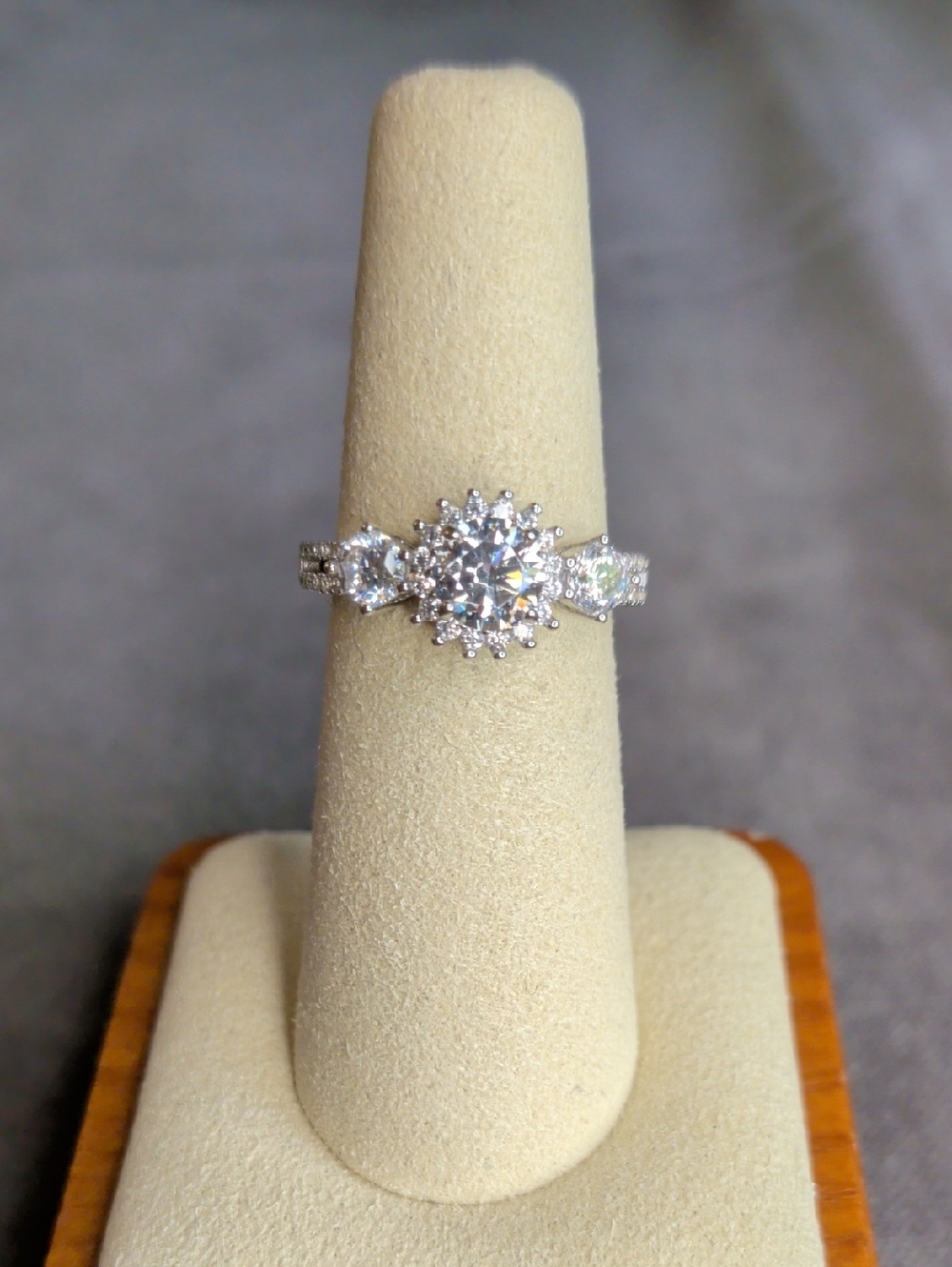 CZ + 925 Silver Halo Engagement Ring Size 6